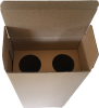 Pálinkás doboz, 2 palackos (98x46x218 mm) Pálinkás doboz, 2 db 45 mm átmérőjű és maximum 218 mm magasságú palack tárolására alkalmas önzáródó hullámkarton pálinka doboz

Felhasználás: reprezentatív célokra, pálinka ajándékozáskor kiválóan alkalmas, ezen egyszerű kivitelű, 2 palack pálinka tárolására alkalmas önzáródós hullámkarton pálinka doboz.

Méret: 98x46x218 mm - hullámkarton pálinkás doboz

Anyag: mikrohullám karton papír
Színek: 
alap: barna, fehér
színes: bordó, fekete, kék, zöld
