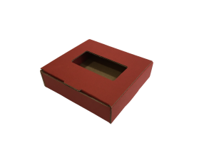 Színes kis méretű önzáró, ablakos (fólia nélkül) tároló doboz (85x82x23 mm) Színes kis méretű, önzáródó, ablakos, hullámkarton tároló doboz felnyitható tetővel

Felhasználás: 
Kisméretű tárgyak tárolására alkalmas kisméretű önzáródó hullámkarton tároló doboz.

Méret: 85 x 82 x 23 mm - ablakos (fólia nélkül) hullámkarton tároló doboz
Kivitel: Fefco 0421

Anyag: mikrohullám karton papír
Színek: bordó, fekete, kék, zöld