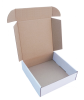 Kis méretű önzáró tároló doboz (170x170x50 mm) Kis méretű, felnyitható tetejű önzáródó hullámkarton tároló doboz

Felhasználás: 
Ajándéktárgyak, szerszámok, szerelvények, egyéb kisméretű tárgyak tárolására alkalmas közepes méretű önzáródó hullámkarton tároló doboz.

Méret: 170 x 170 x 50 mm hullámkarton tároló doboz

Anyag: mikrohullám karton papír
Színek: 
alap: barna, fehér
színes: bordó, fekete, kék, zöld